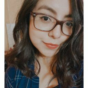 Meet your Posher, Mayra